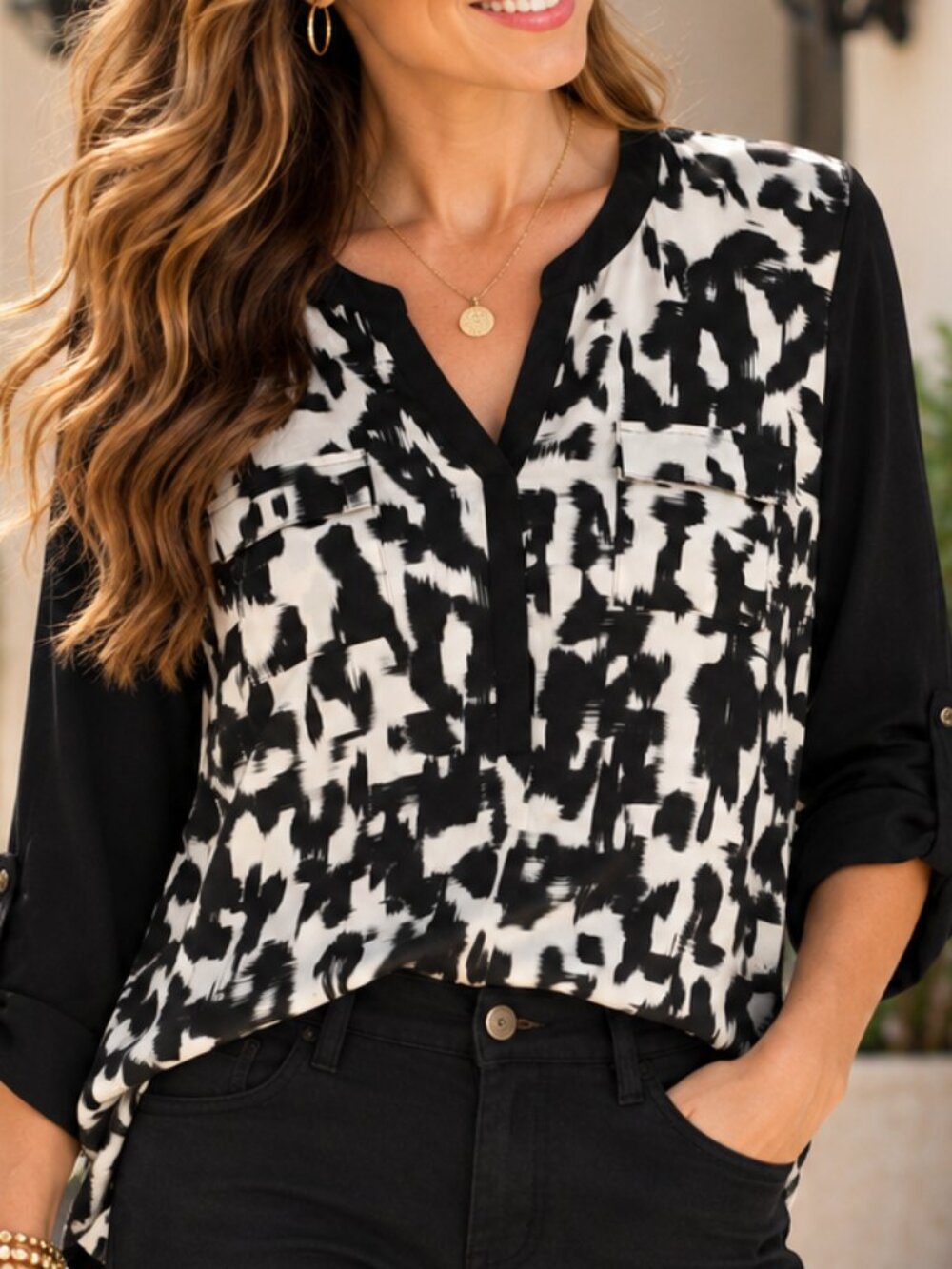 Daniel Rainn Womens L Black White Abstract Print V Neck Roll Tab Sleeve Blouse